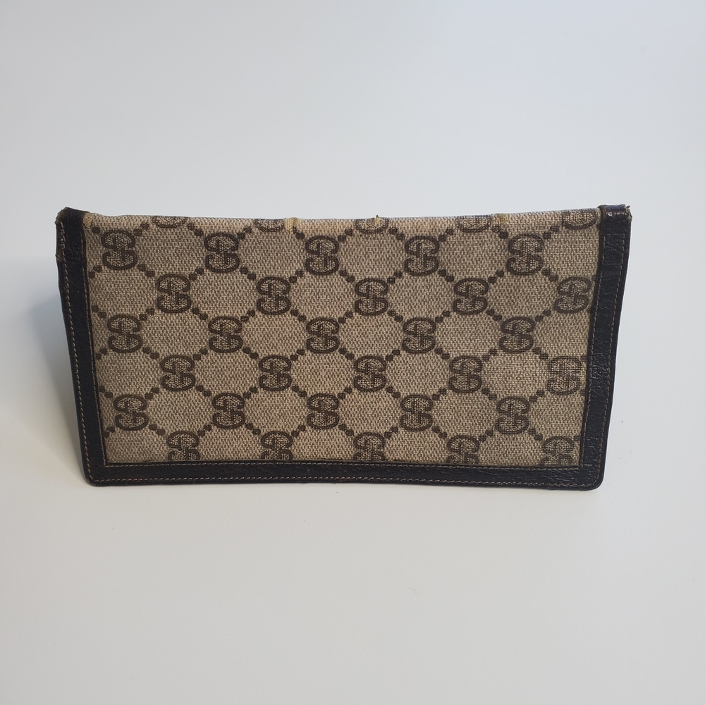 Gucci Beige and Brown Monogram Clutch - Picture 1 of 1